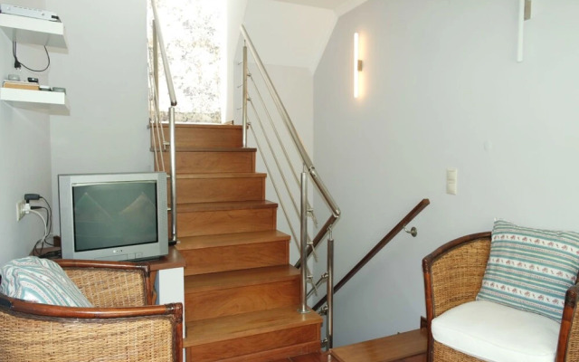 B28 - Stylish Typical House by DreamAlgarve