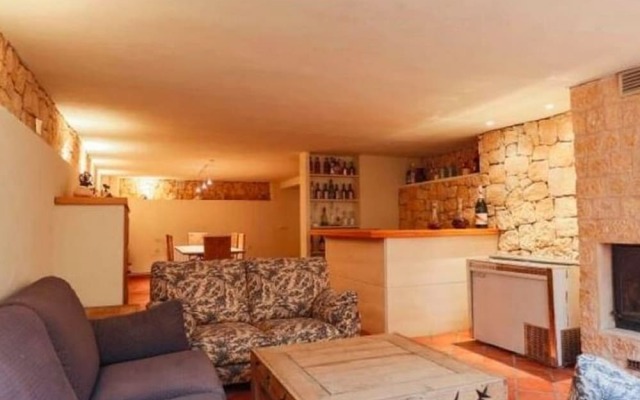 Spacious Holiday Home in Isla de Tabarca With Patio