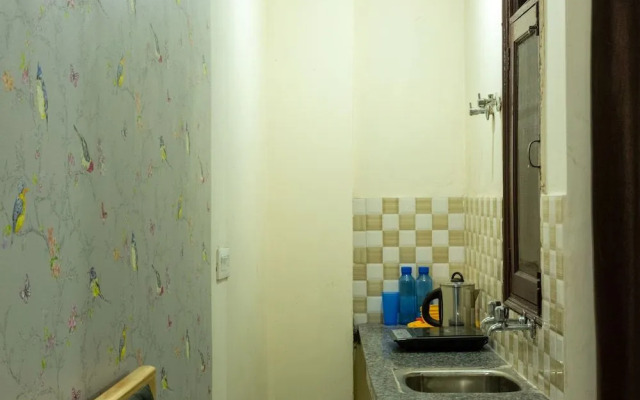 Eat Sleep Wander Studio Apartments