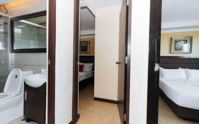 RedDoorz Plus @ Project 6 Quezon City