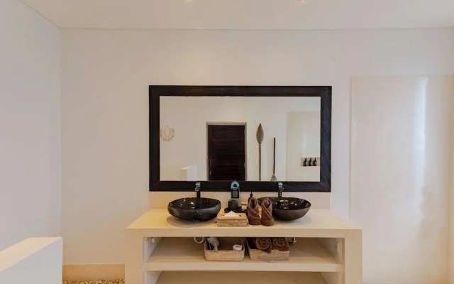 Villa Naema - 4 BR Private Villa