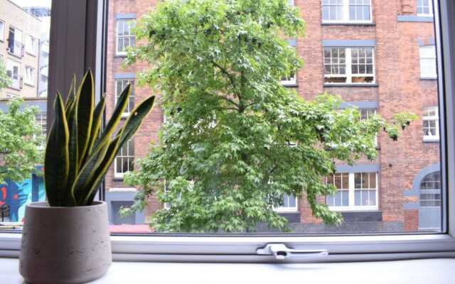 2 Bedroom Flat In Farringdon