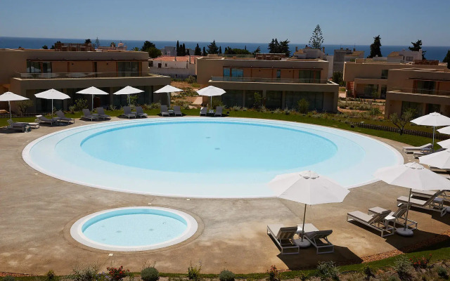White Shell Beach Villas