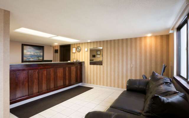 Super 8 by Wyndham Eau Claire WI