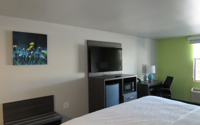 Clarion Pointe McDonough