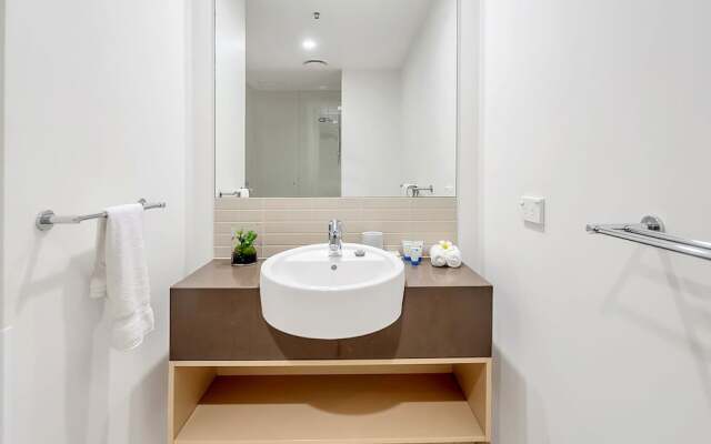 Luxury Apartment In Heart Of Cairns 222