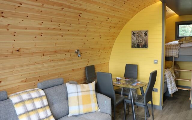 Glampods - 5 Berth Glamping Pod Elgin