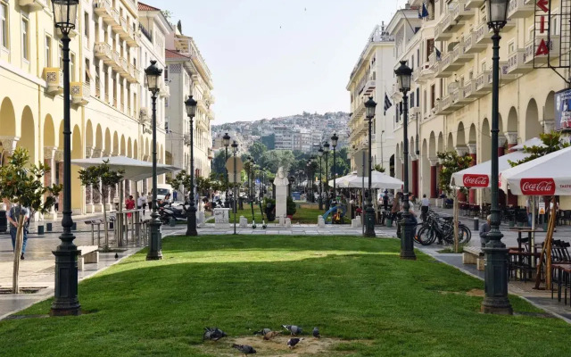 Delmare Aristotelous 7