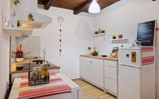 Traditional Holiday Home in Zagreb with Garden