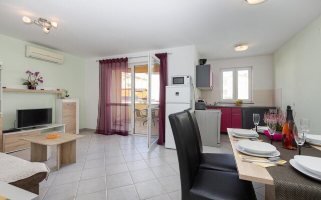 Stunning Home in Cizici With Wifi and 2 Bedrooms