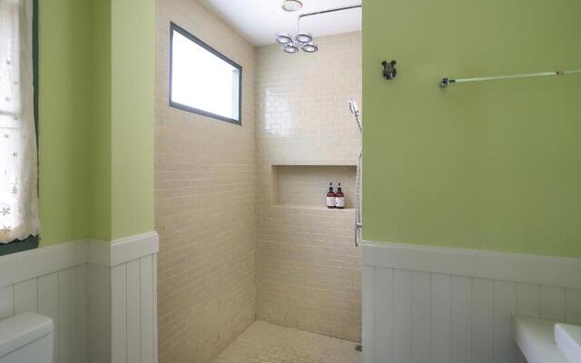 MONET HOME 5BR house near Airport and Nimman