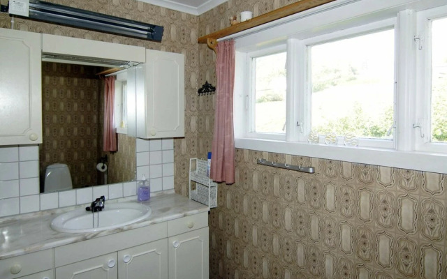 9 Person Holiday Home in Fister