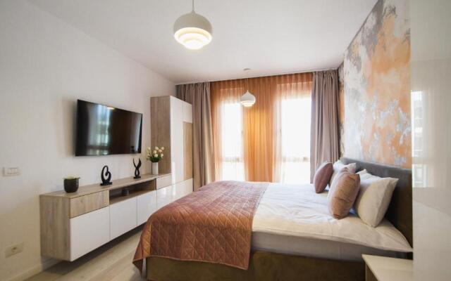 Romantic getaway at West Residence