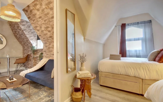 Loft on the Common- Near Southsea Beach