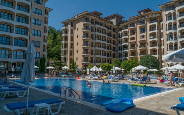 Apart-Hotel "Bendita-Mare"
