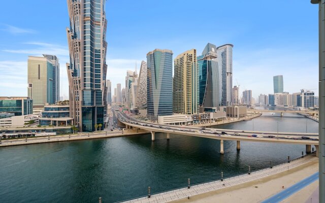 Manzil - 1 BR Apt in Noora Tower w Canal Views