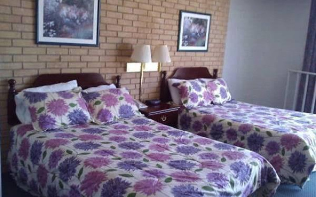 Rio Grande Plaza Hotel