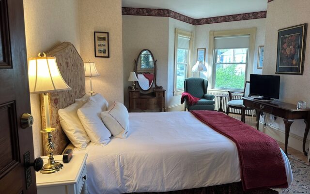 Meredith Inn