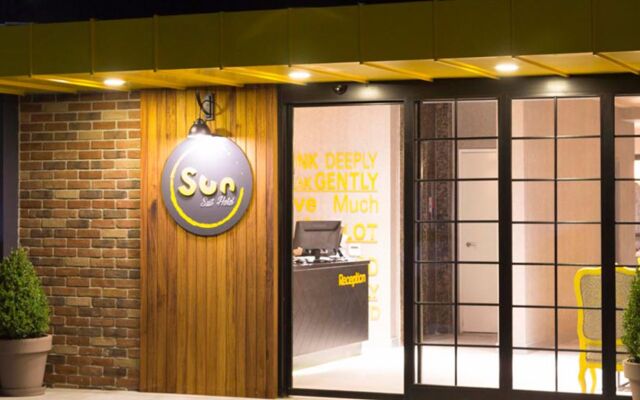 Sun Suit Hotel
