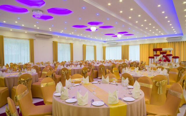 Okwin Resort
