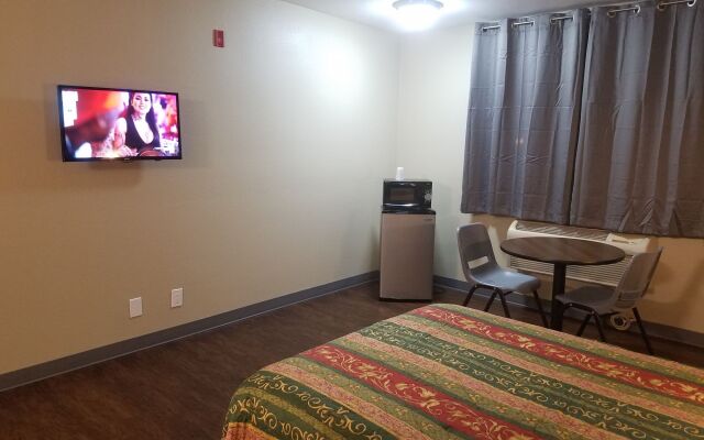 Travel Time Motel