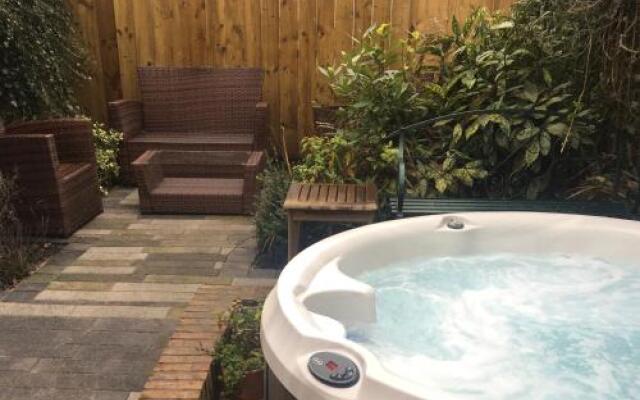 Bright Moments Holiday Home