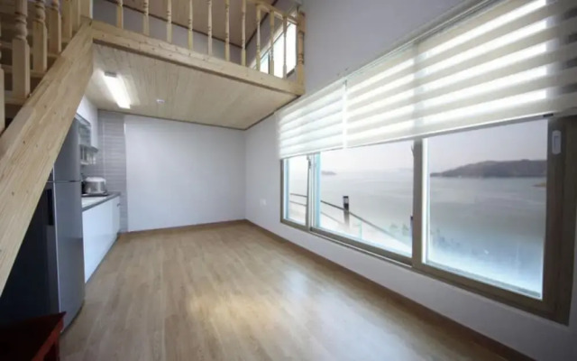 Jindo Arirang Beach Pension