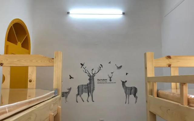 6 Cuobian Hostel