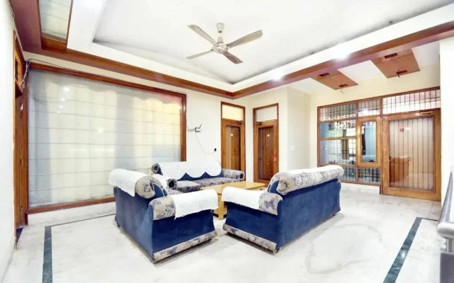 New Star House by OYO Rooms