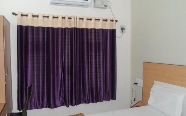 Hotel Pasuparthy Residency