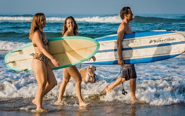 Topia Retreat - Surf Suite Sur