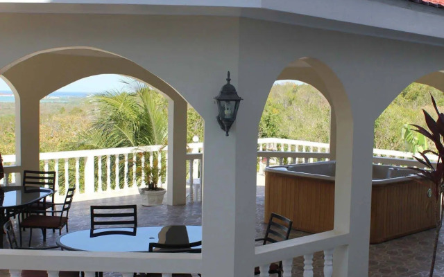 Retreat Guesthouse Luxury Suites