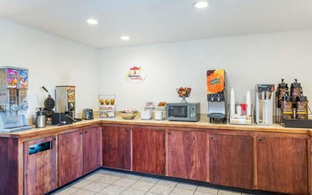 Super 8 Motel - Joppa