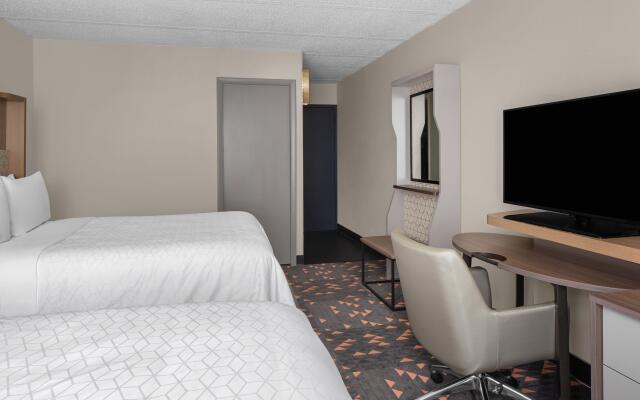 Holiday Inn Hasbrouck Heights-Meadowlands, an IHG Hotel