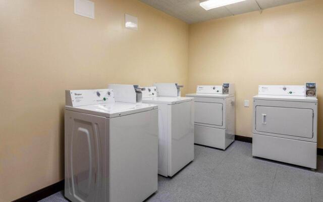 Red Roof Inn PLUS+ El Paso East