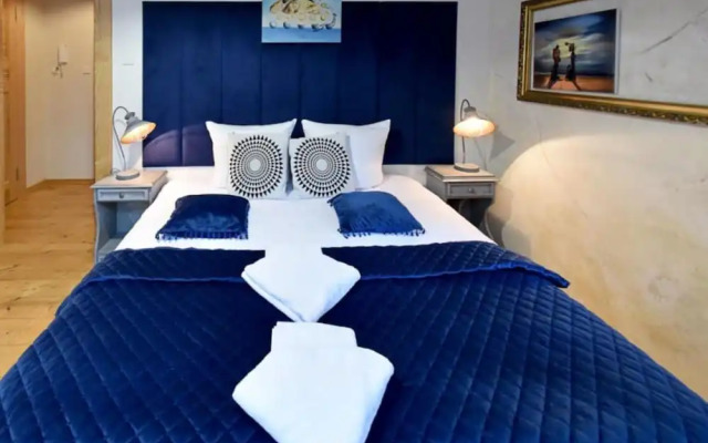 Dali ApartHotel
