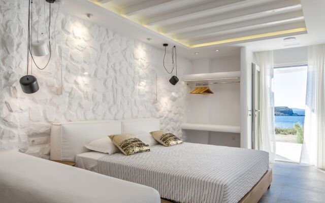 Cyano Suites