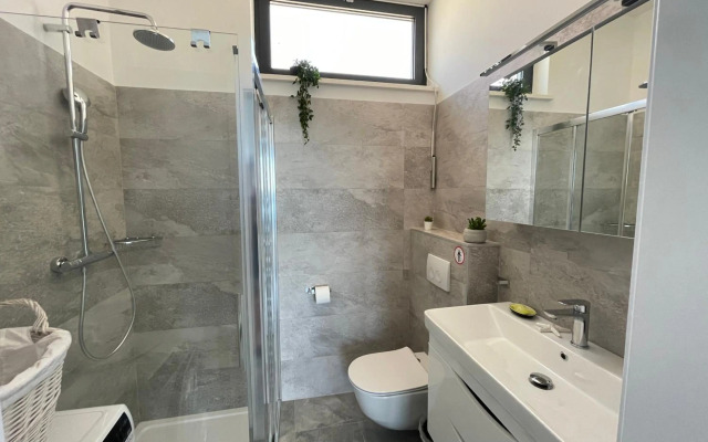 Palms & Beach Maslenica