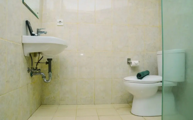 Best Price Studio at Tamansari The Hive Apartment