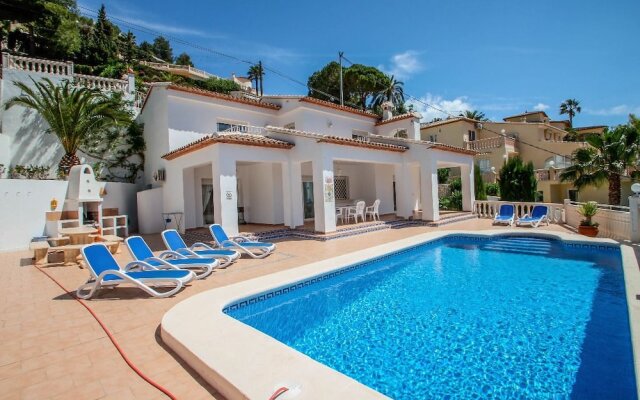 Suerte - sea view villa with private pool in Moraira