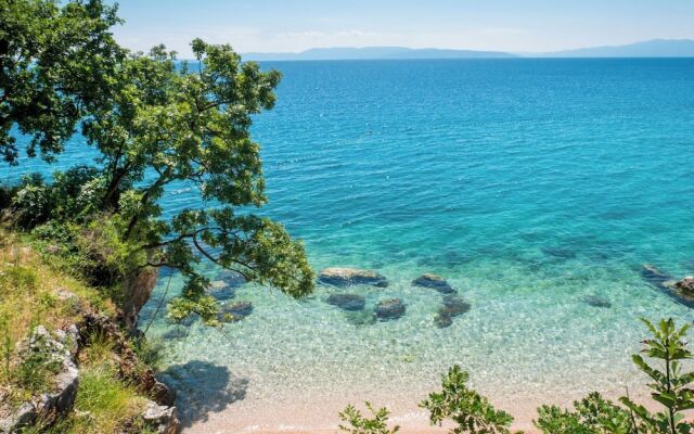 Kostrena Apartment Maja