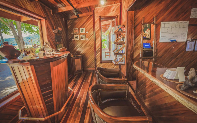 Tambor Tropical - Adults Only