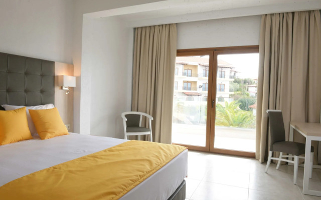 Aristoteles Holiday Resort & Spa