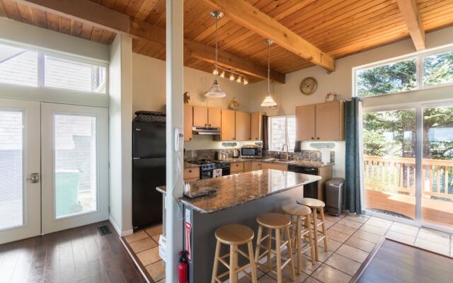 The Strand at Twin Rocks