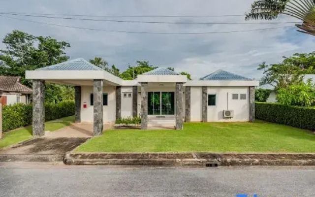 Shark House - Family Pool Villa