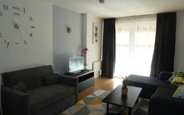 Approved Serviced Apartments Skyline C