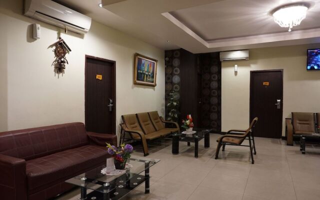 OYO 1161 Stefani City Hotel
