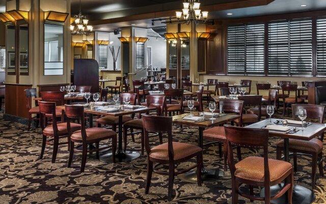 Sheraton Gateway Hotel In Toronto International Airport