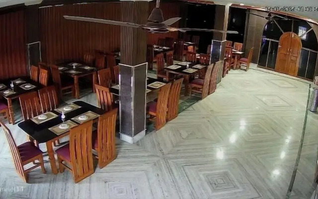 Diamond Blue Residency