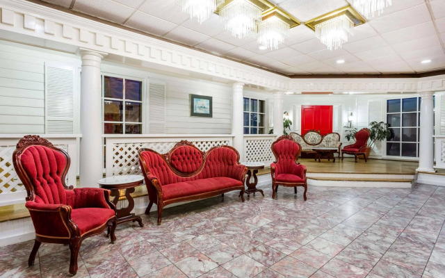 Ramada by Wyndham Roanoke